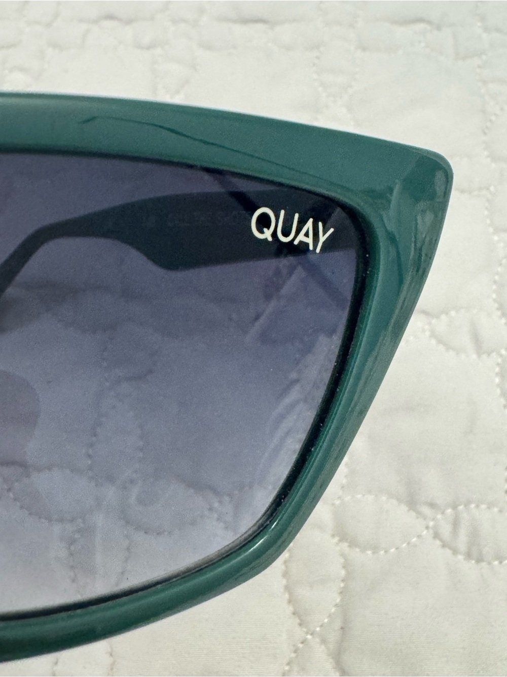 Quay Call the Shots Green Smoke Sunglasses - Picture 9 of 9